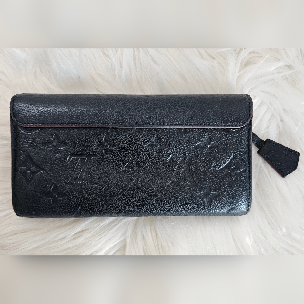 โSOLDโ ๐ LV Empreinte Long Wallet ๐ - Picture 2 of 12